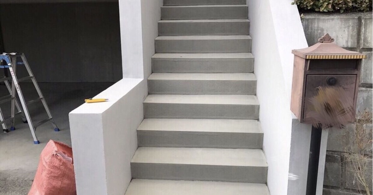 東京都町田市にあるコンクリート打ちっぱなし修繕工事 爆裂 ひび クラック