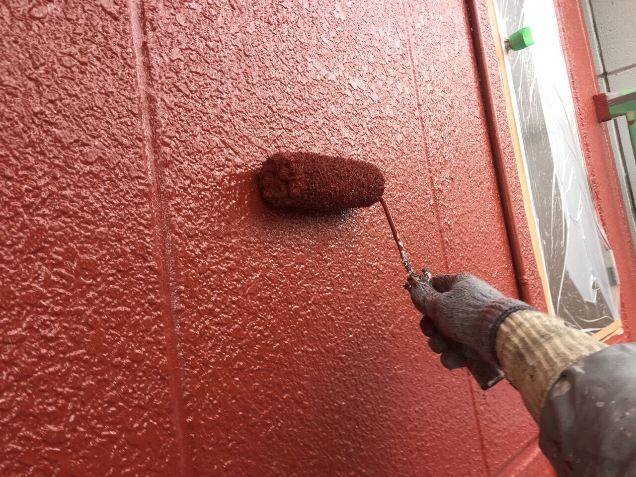 外壁塗装施工中